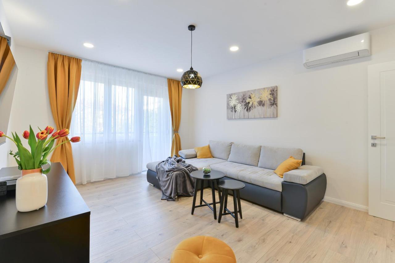 Zara Lumina Apartment Exterior foto